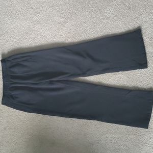 Small black sweatpants from the North Face